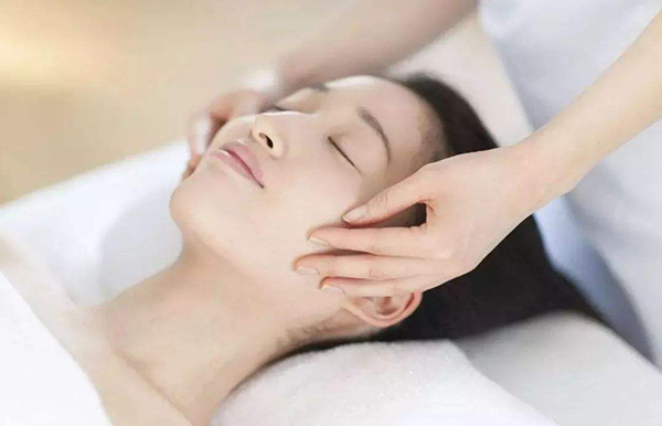 面部按摩手法介紹