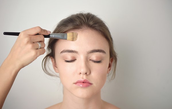 額頭皺紋怎么辦