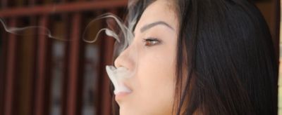 抽煙牙齒黑了怎么辦