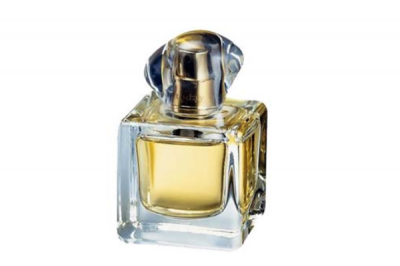 ck和雅芳香水哪個好