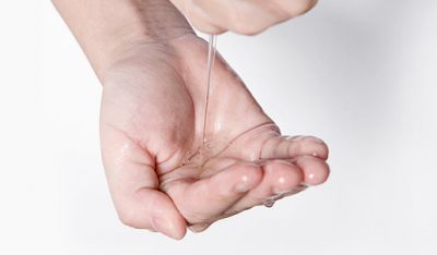 敷完面膜用洗面奶還是清水洗臉好