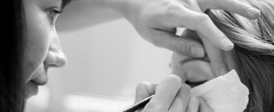 眼線膏干了怎么辦