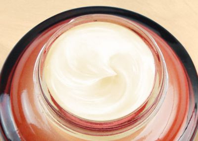 18歲的女生用什么護膚品好