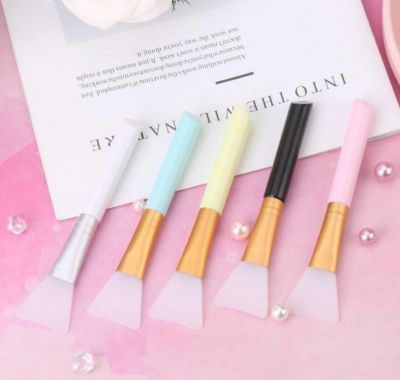 零基礎學美容去哪里學