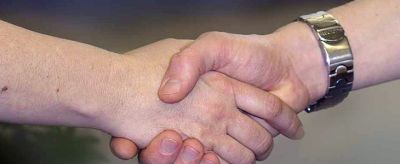 手上皮膚粗糙怎么辦