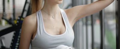 1528133311310 抹胸里面要穿文胸嗎