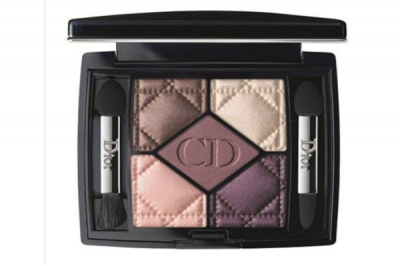 怎樣貼假睫毛很自然