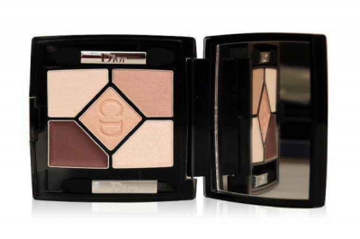 怎樣貼假睫毛很自然