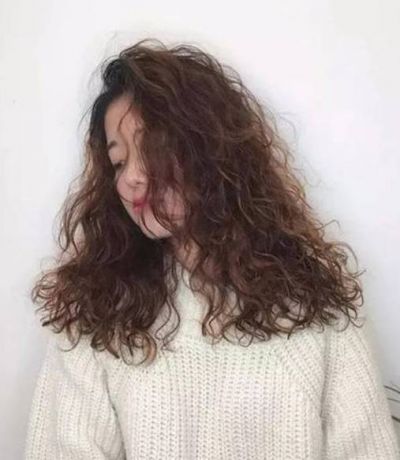 太瘦的臉型剪什么發型