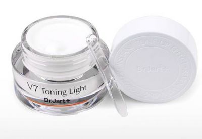 1852598211311 化妝只涂素顏霜可以嗎