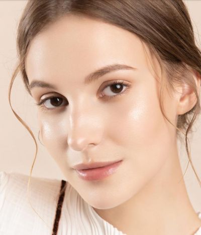 1853035511313 怎么化妝不浮粉不脫妝