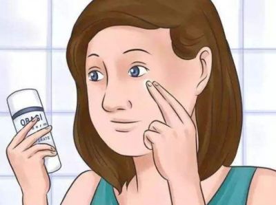 1927158411311 隔離霜和防曬霜的順序