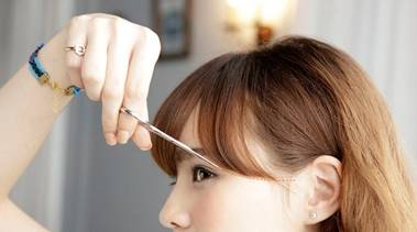 1929138711311 八字劉海圖片怎么剪