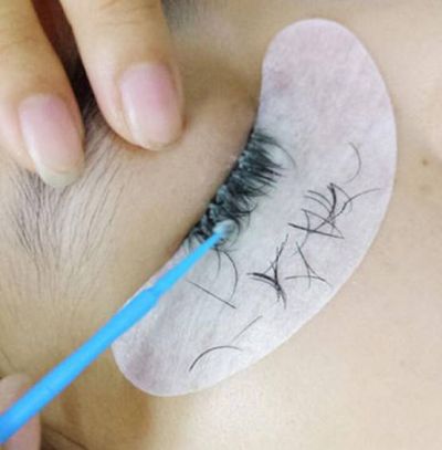 1956056711311 沒有解膠劑怎么卸睫毛