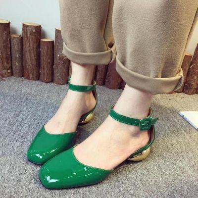 尖頭鞋還是方頭鞋顯老