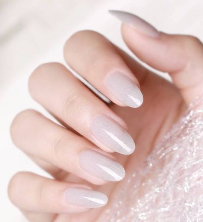 2100184811311 延長甲和甲片哪個結實