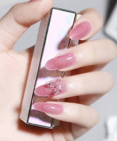 2100319611311 延長甲和甲片哪個結實