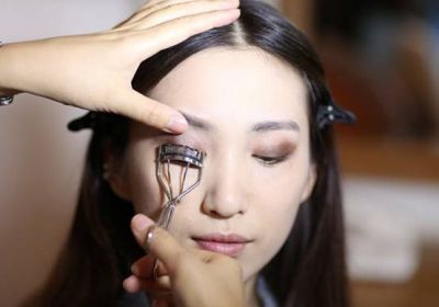 為什么明星不接睫毛