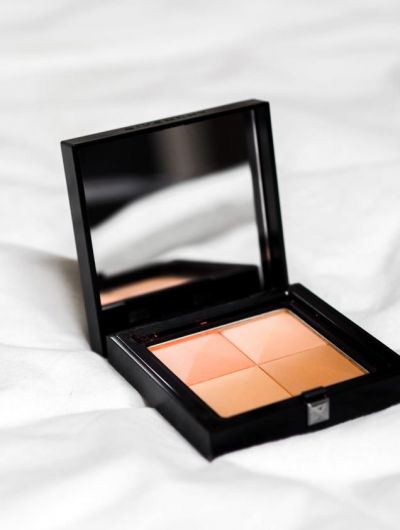 化了妝怎么補防曬霜