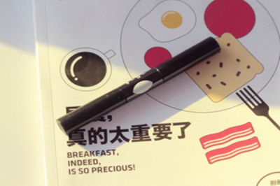 為什么下睫毛倒長