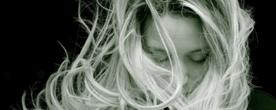 用卷發棒傷頭發嗎