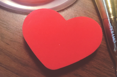 2325575011308 粉撲發霉還可以使用嗎