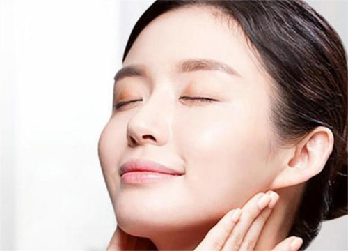 如何打造無痕美頸