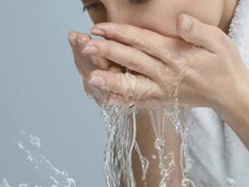 雅漾化妝品怎么樣